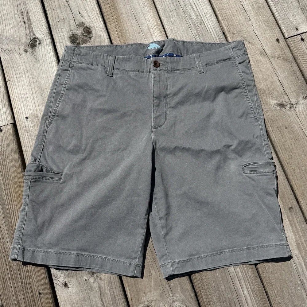 Tommy Bahama Boracay Cargo Shorts Mens 36 Gray Tencel Stretch Marlin 10